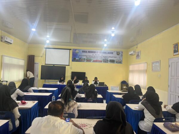 RAPAT EVALUASI BULANAN SMA NEGERI 12 BANDA ACEH